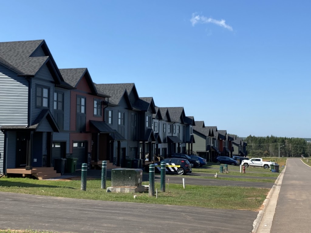 Vy Build Inc | 23 Paget Crescent, Stratford, PE C1B 0E3, Canada | Phone: (902) 314-7455