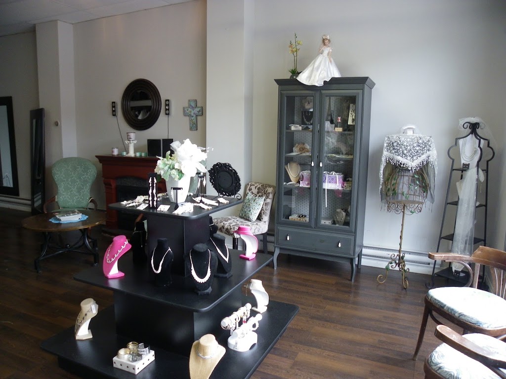 The Sewing House | 162 Dunlop St W, Barrie, ON L4N 1B2, Canada | Phone: (705) 721-6666
