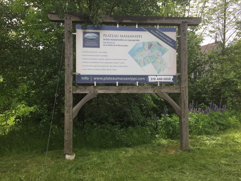 Plateau Massawippi | Rue des Méandres, Memphrémagog, QC J0B 2C0, Canada | Phone: (819) 446-5858