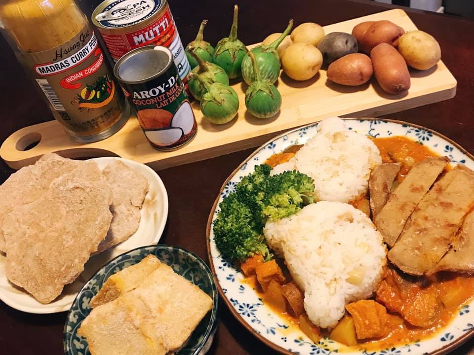 DouDou Vegetarian Basics 豆豆素食 | 651 Farmstead Dr #37, Milton, ON L9T 7W2, Canada | Phone: (647) 668-9887
