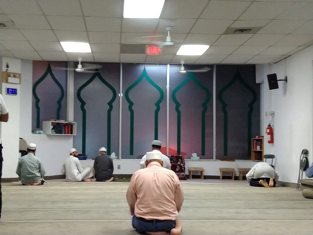 Masjid Bilal | 214 Markham Rd, Scarborough, ON M1J 3C2, Canada | Phone: (416) 264-1222