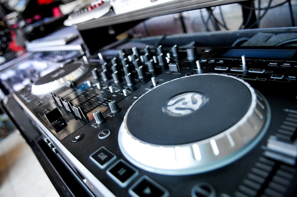 Sunshine Sound & Lighting | 1659 Eglinton Ave W, York, ON M6E 2H1, Canada | Phone: (416) 781-6111