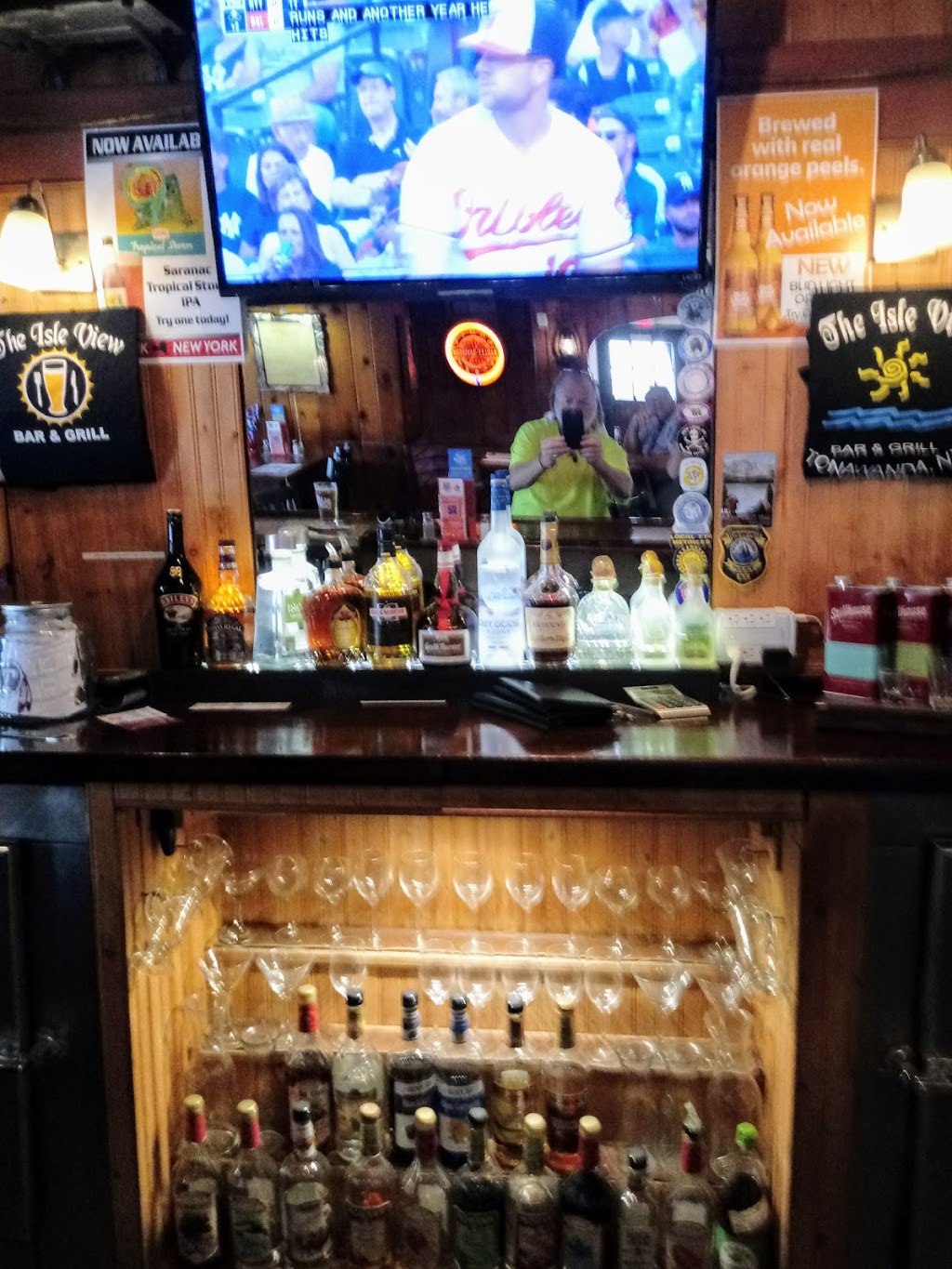 The Isle View | 791 Niagara St, Tonawanda, NY 14150, USA | Phone: (716) 693-6843