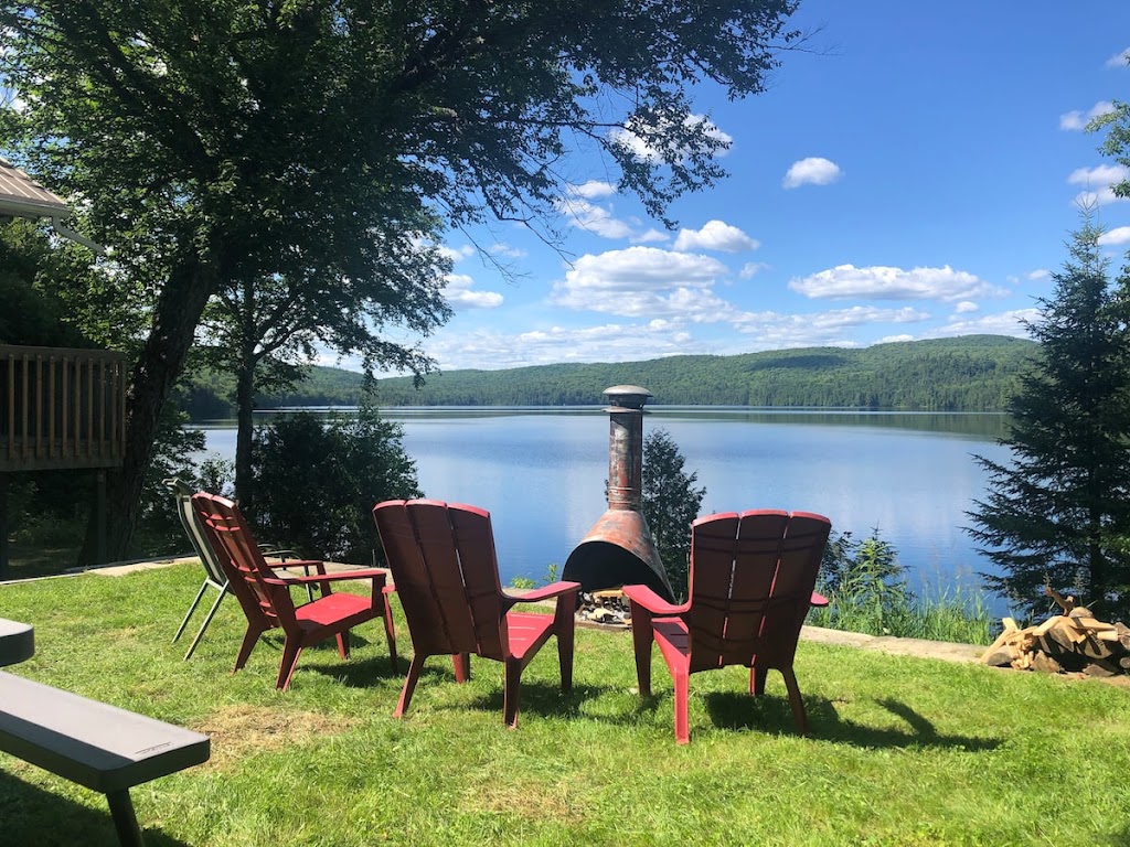 Chalet du lac Cain | 112 Mnt des Lacs, Sainte-Anne-du-Lac, QC J0W 1V0, Canada | Phone: (514) 814-7283