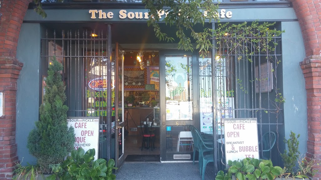Sour Pickle Cafe | restaurant | 1623 Store St, Victoria, BC V8W 3K3, Canada | 2503849390 OR +1 250-384-9390