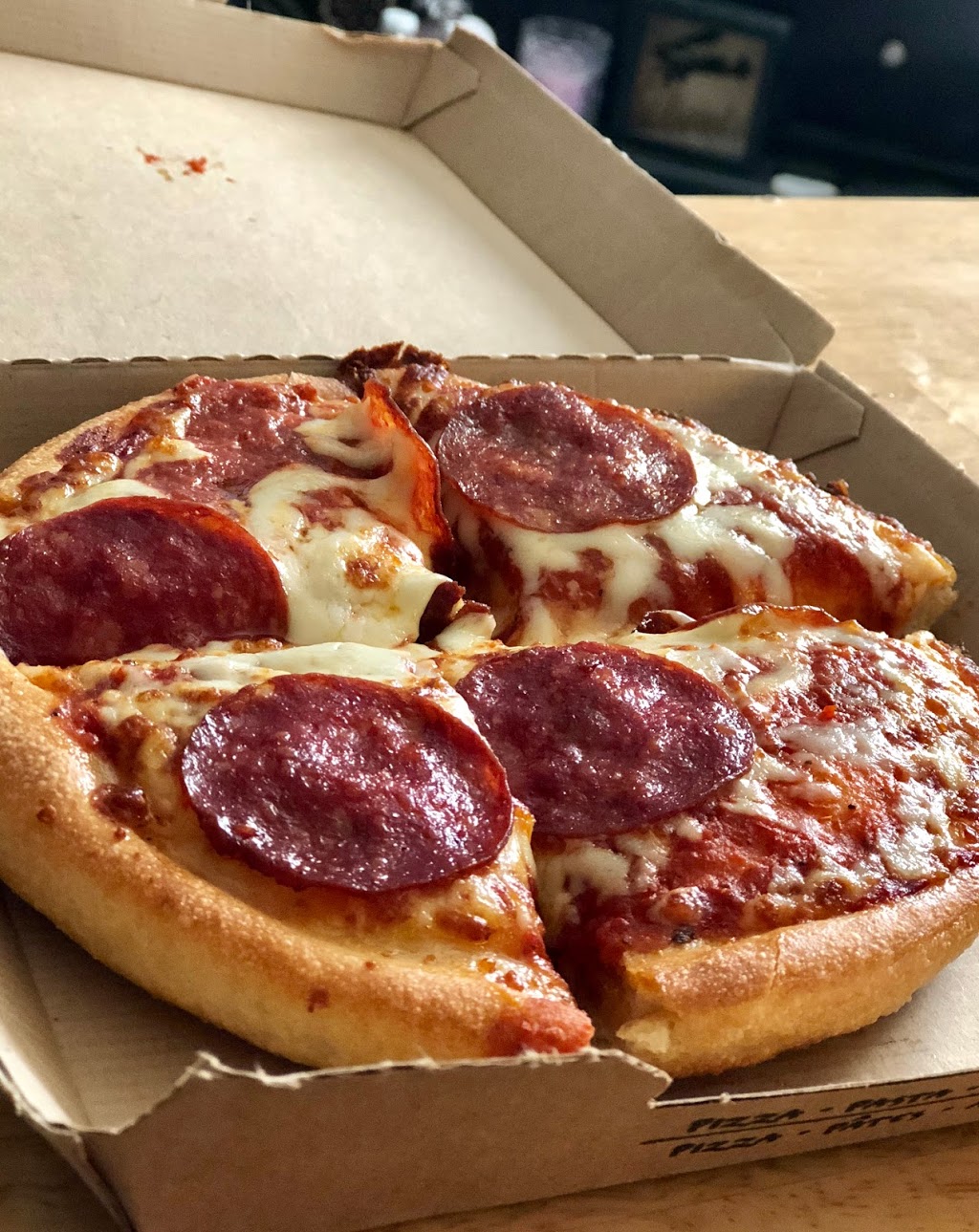 Pizza Hut | 1405 Upper Ottawa St, Hamilton, ON L8W 3J6, Canada | Phone: (289) 335-1270