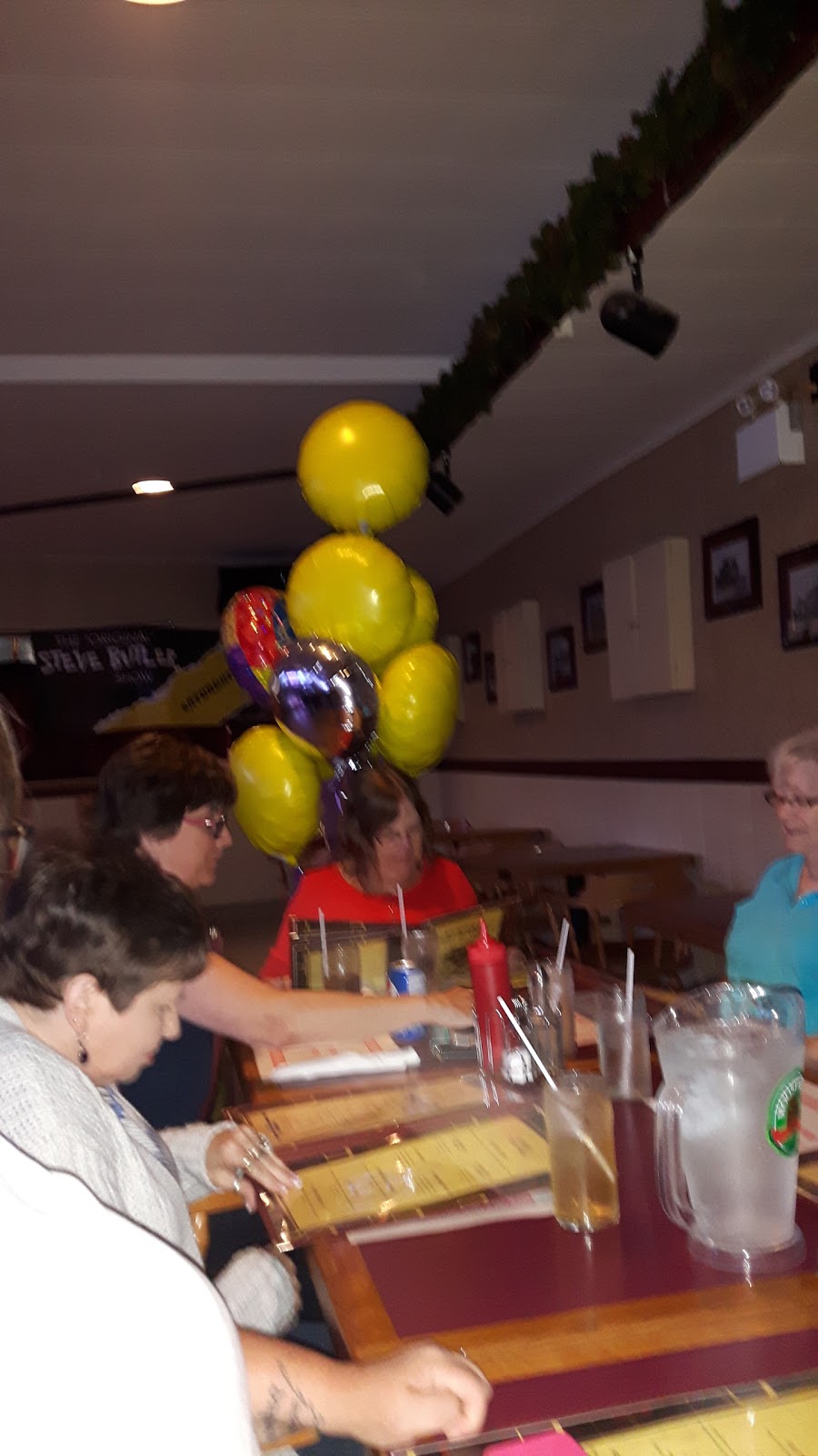 Elmtree Tavern | 1 Victoria St W, Amherst, NS B4H 1B5, Canada | Phone: (902) 667-2864