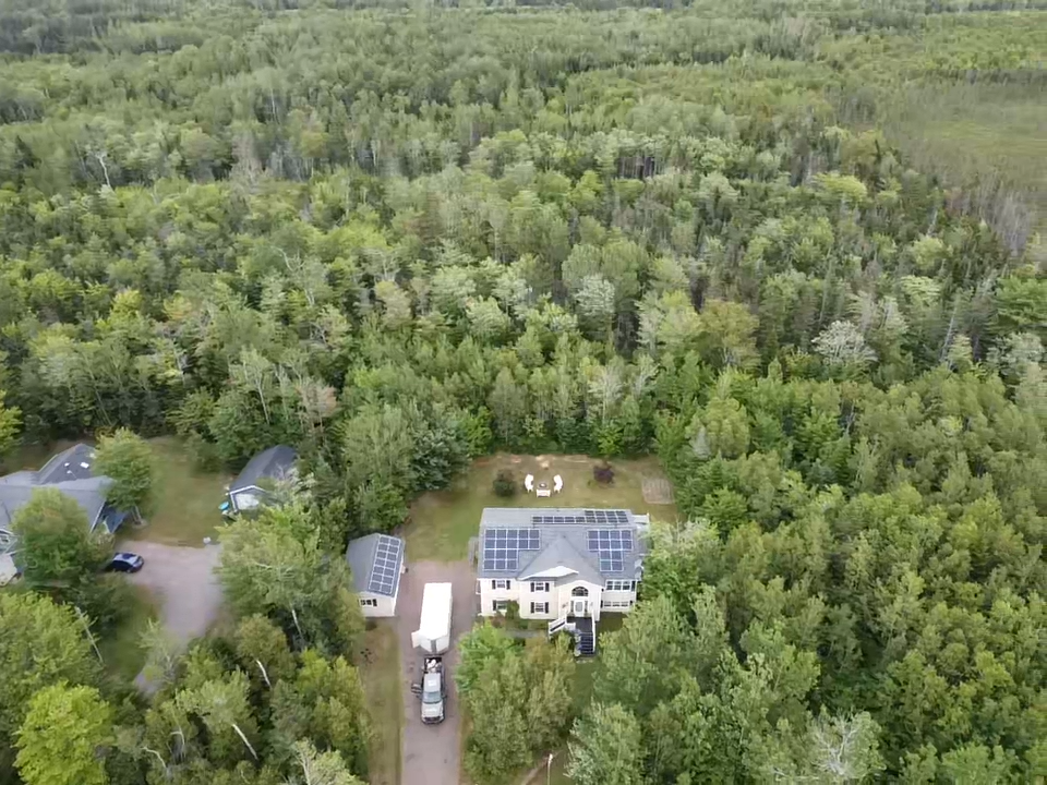 Polaron Solar Energy | 345 Brackley Point Rd Unit 1D, Brackley, PE C1E 3C2, Canada | Phone: (888) 318-1988