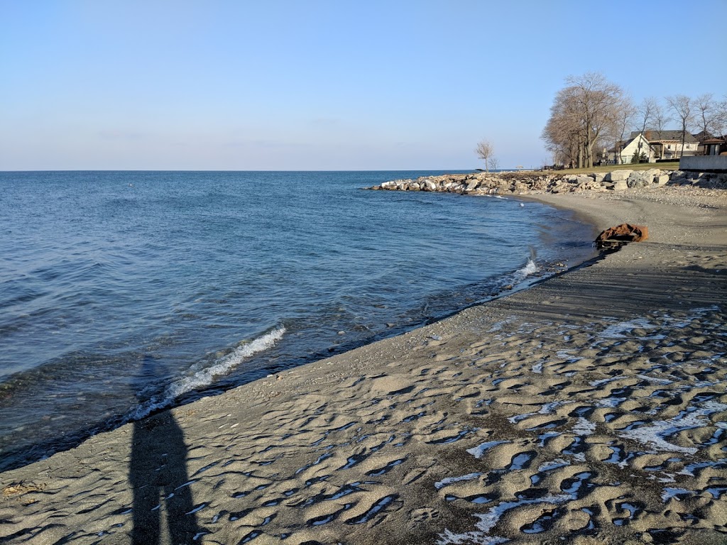 Lake Vista Park | Montreal Cir, Hamilton, ON L8E 5G3, Canada
