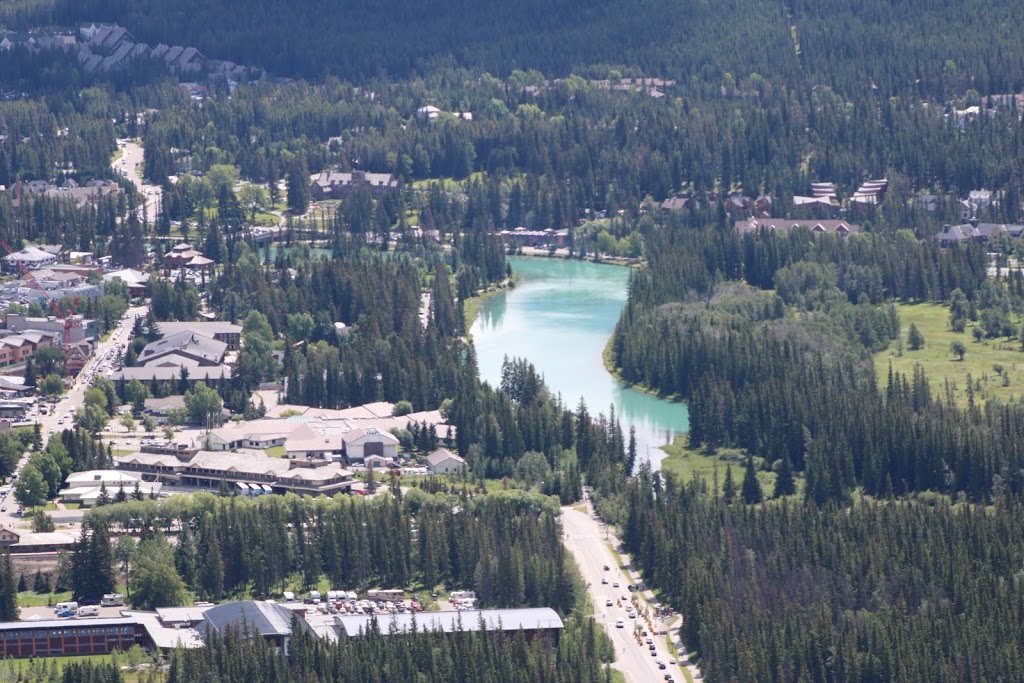 Sheraton Cavalier Calgary Hotel | 2620 32 Ave NE, Calgary, AB T1Y 6B8, Canada | Phone: (403) 291-0107