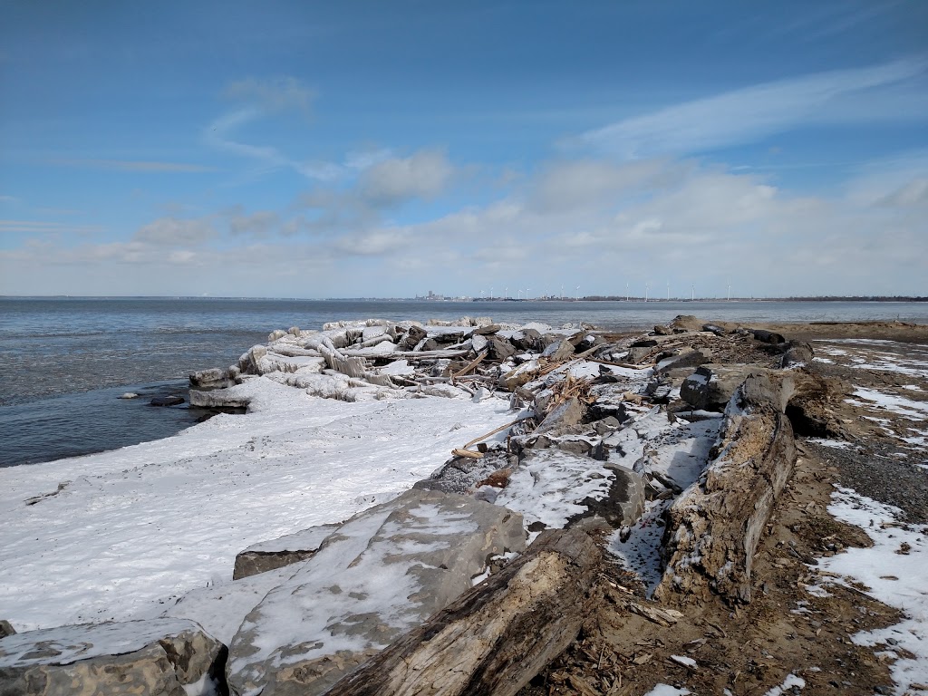 Hamburg Beach/ Town Park | 4420 Lake Shore Rd, Hamburg, NY 14075, USA | Phone: (716) 648-1817