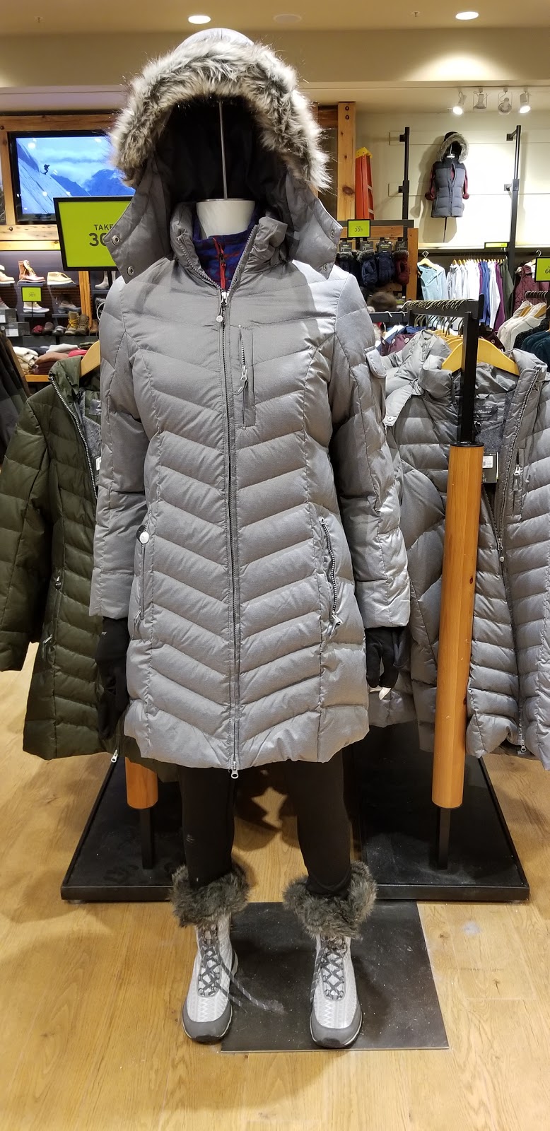 Eddie Bauer | 5000 Hwy 7 #325A, Markham, ON L3R 4M9, Canada | Phone: (905) 513-6969