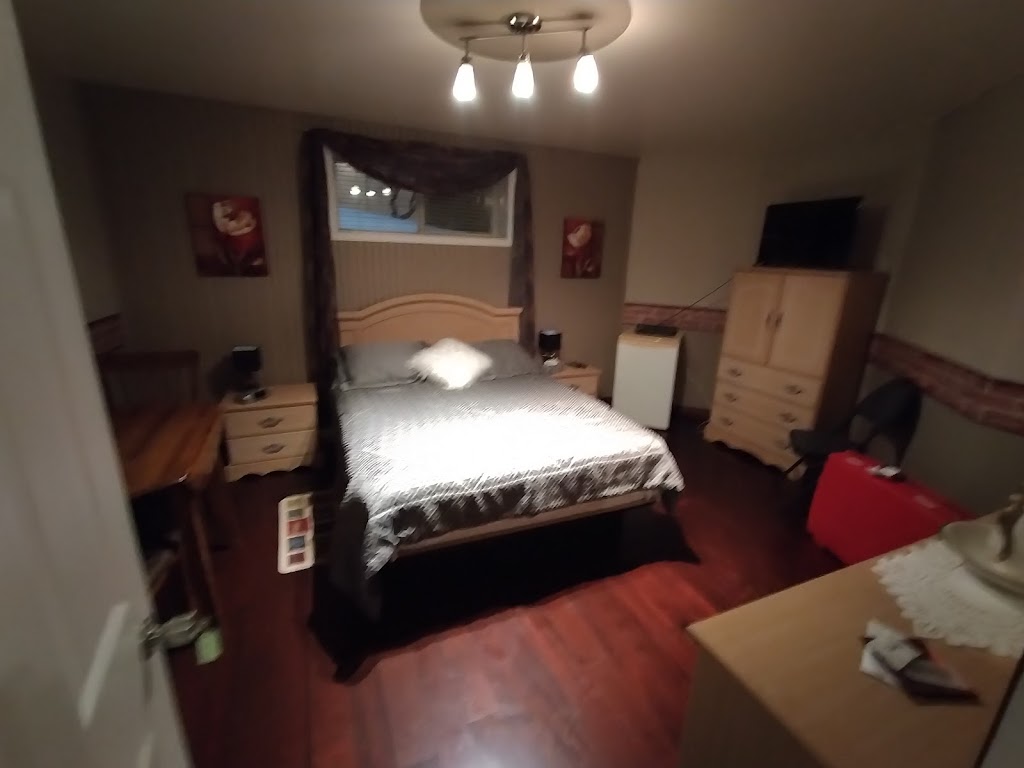 Le Gîte du Lac | 49 Rue des Amandiers, Saint-Prime, QC G8J 1L8, Canada | Phone: (418) 251-4854