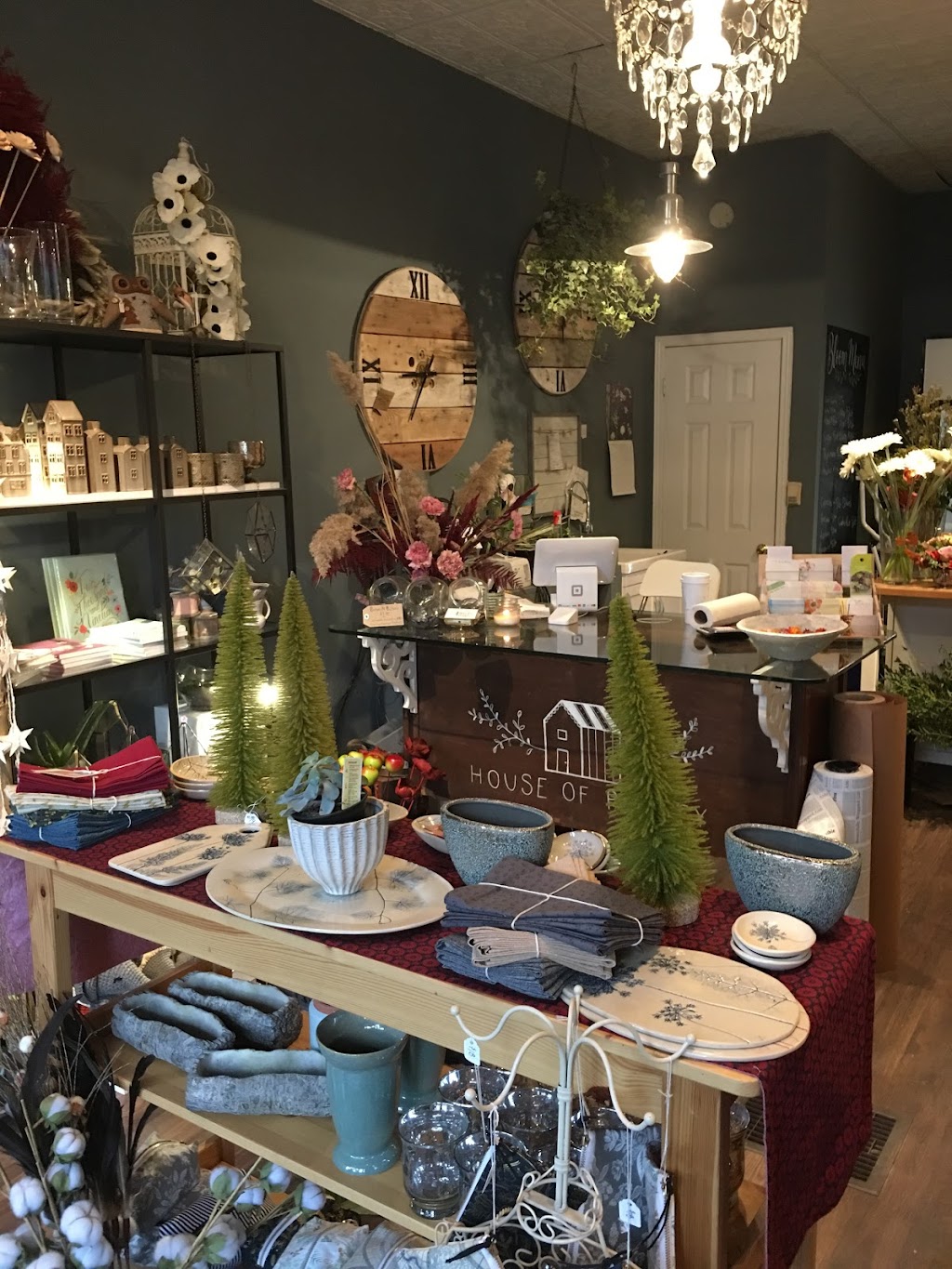 Sticks & Stones Floral Design | 90 Gertrude St, Hamilton, ON L8L 4C2, Canada | Phone: (289) 253-4275