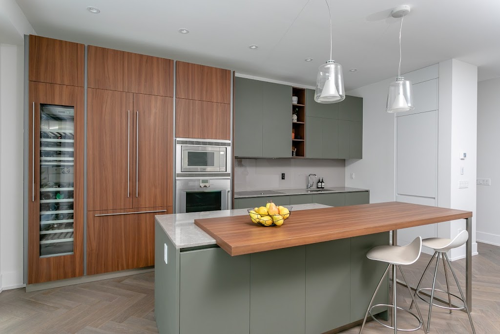 Hadden Homes | 261 Briar Hill Ave, Toronto, ON M4R 1J3, Canada | Phone: (647) 360-2579