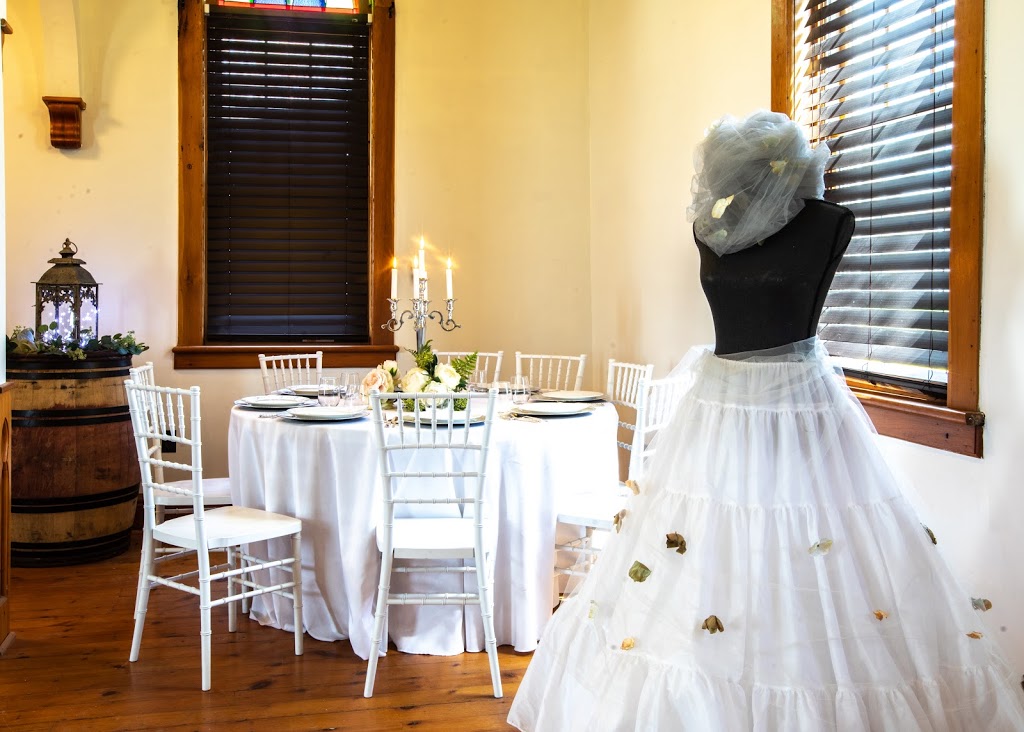 Wedding Cake Cottage | 75779 Parr Line, Bayfield, ON N0M 1G0, Canada | Phone: (519) 240-0308