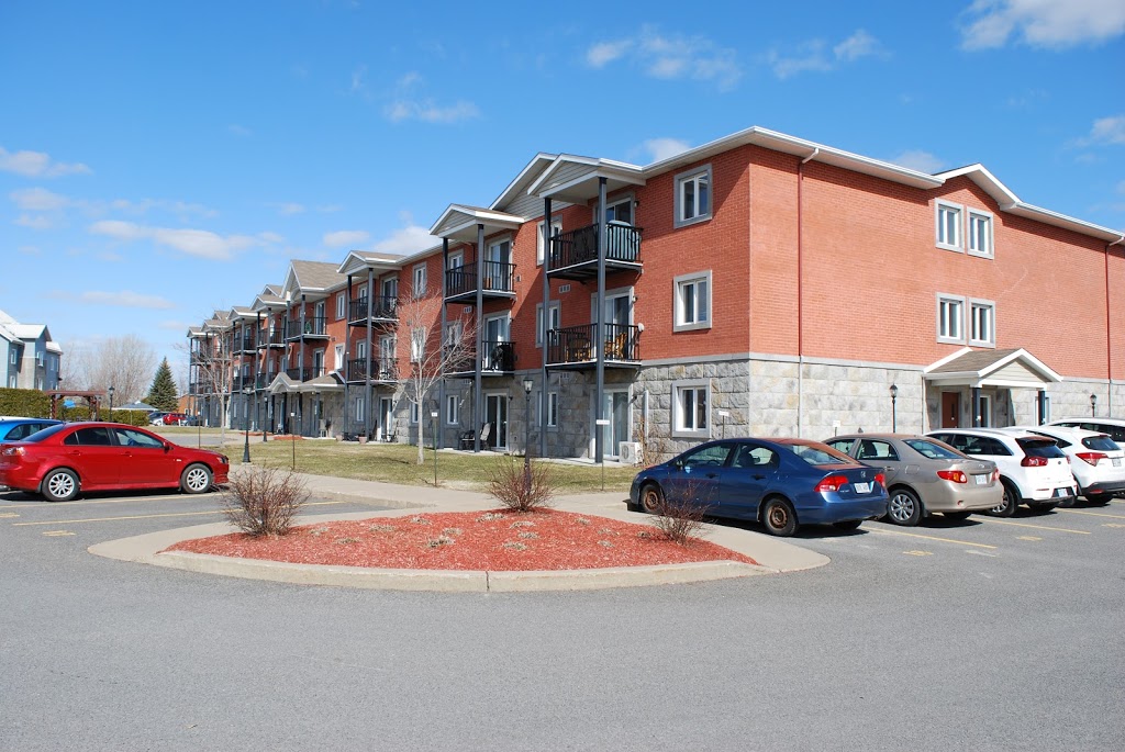 Les Brises du Canal inc. | 801 Rue Martel, Richelieu, QC J3L 0A8, Canada | Phone: (514) 919-0738