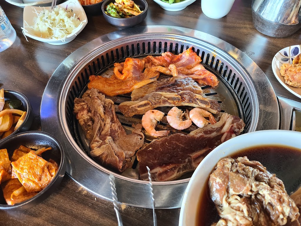 Seoul Korean BBQ | 4336 Macleod Trail SW, Calgary, AB T2G 0A4, Canada | Phone: (403) 243-7970
