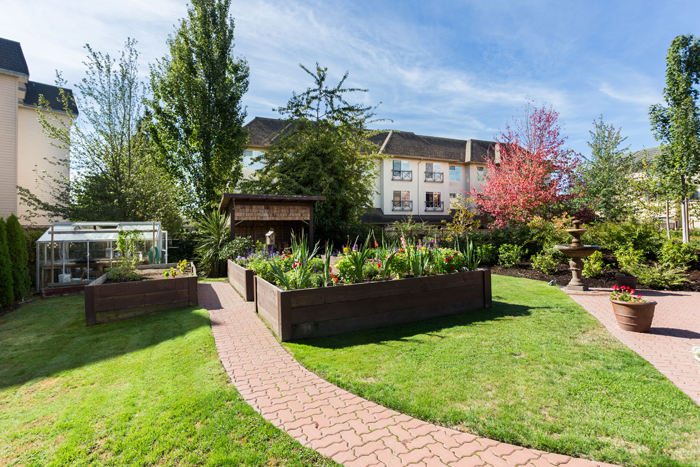 Amica Beechwood Village | 2315 Mills Rd, Sidney, BC V8L 5W6, Canada | Phone: (250) 655-0849