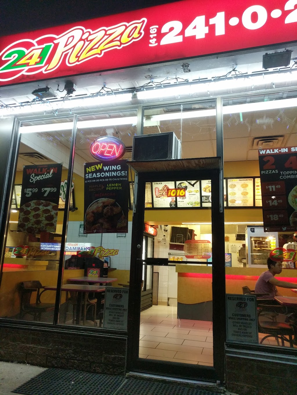 241 Pizza | 1016 Gerrard St E, Toronto, ON M4M 1Z3, Canada | Phone: (416) 241-0241