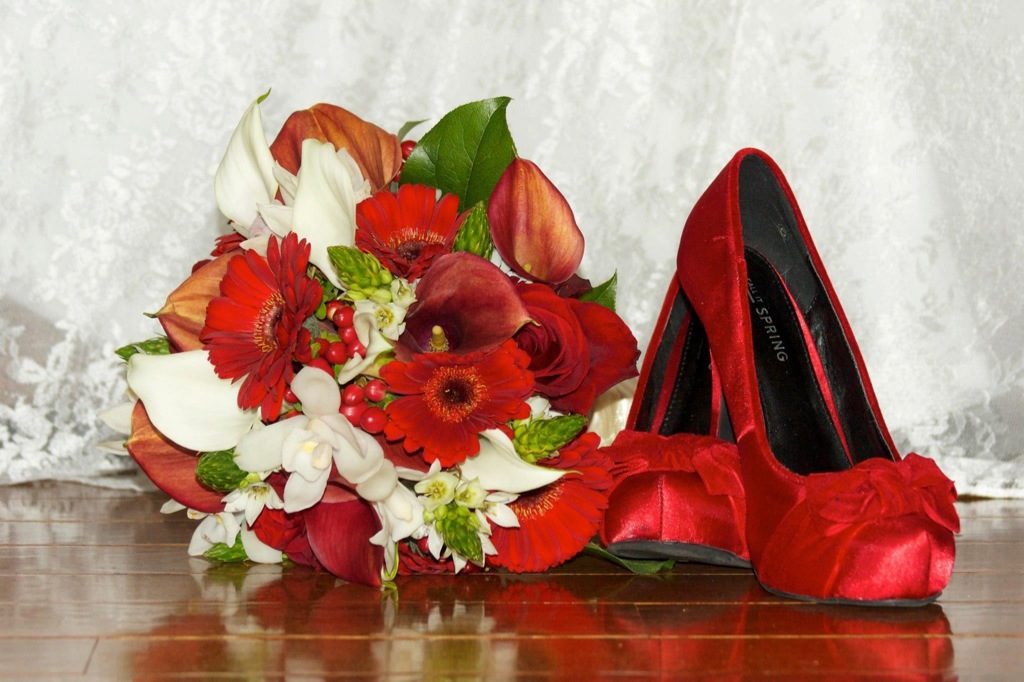 Compliments Glor Inc. | 7131 Middle Rd, Comber, ON N0P 1J0, Canada | Phone: (519) 687-6169