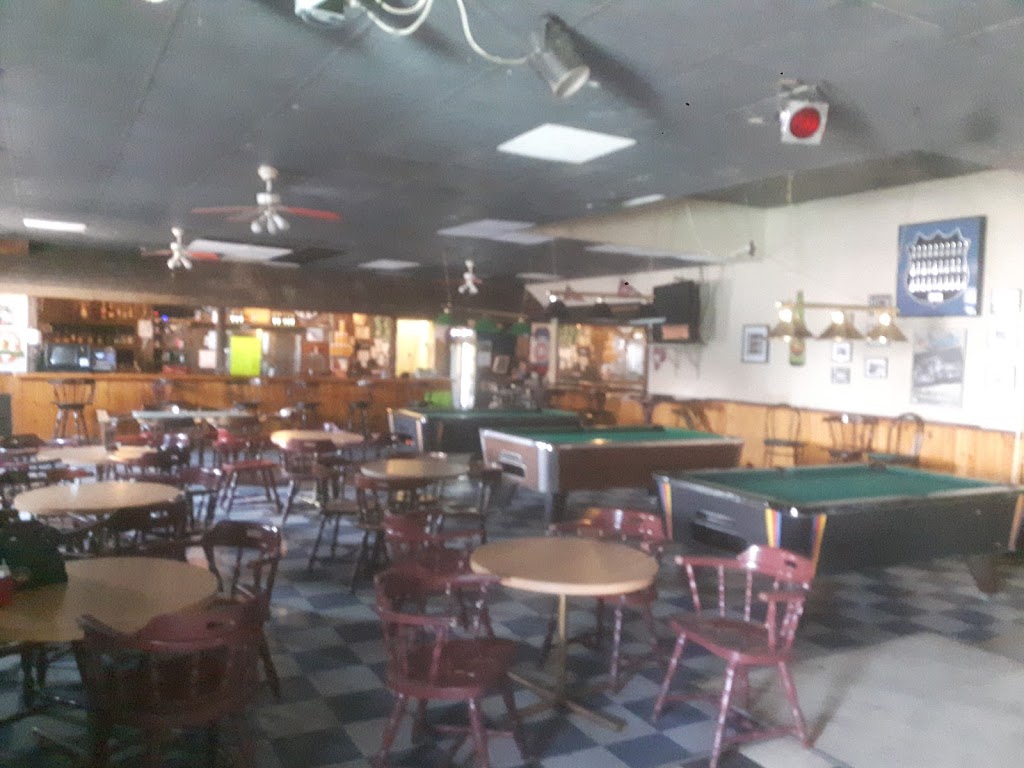 Boars Nest | 229 Lewis St, Cardinal, ON K0E 1E0, Canada | Phone: (613) 657-8815