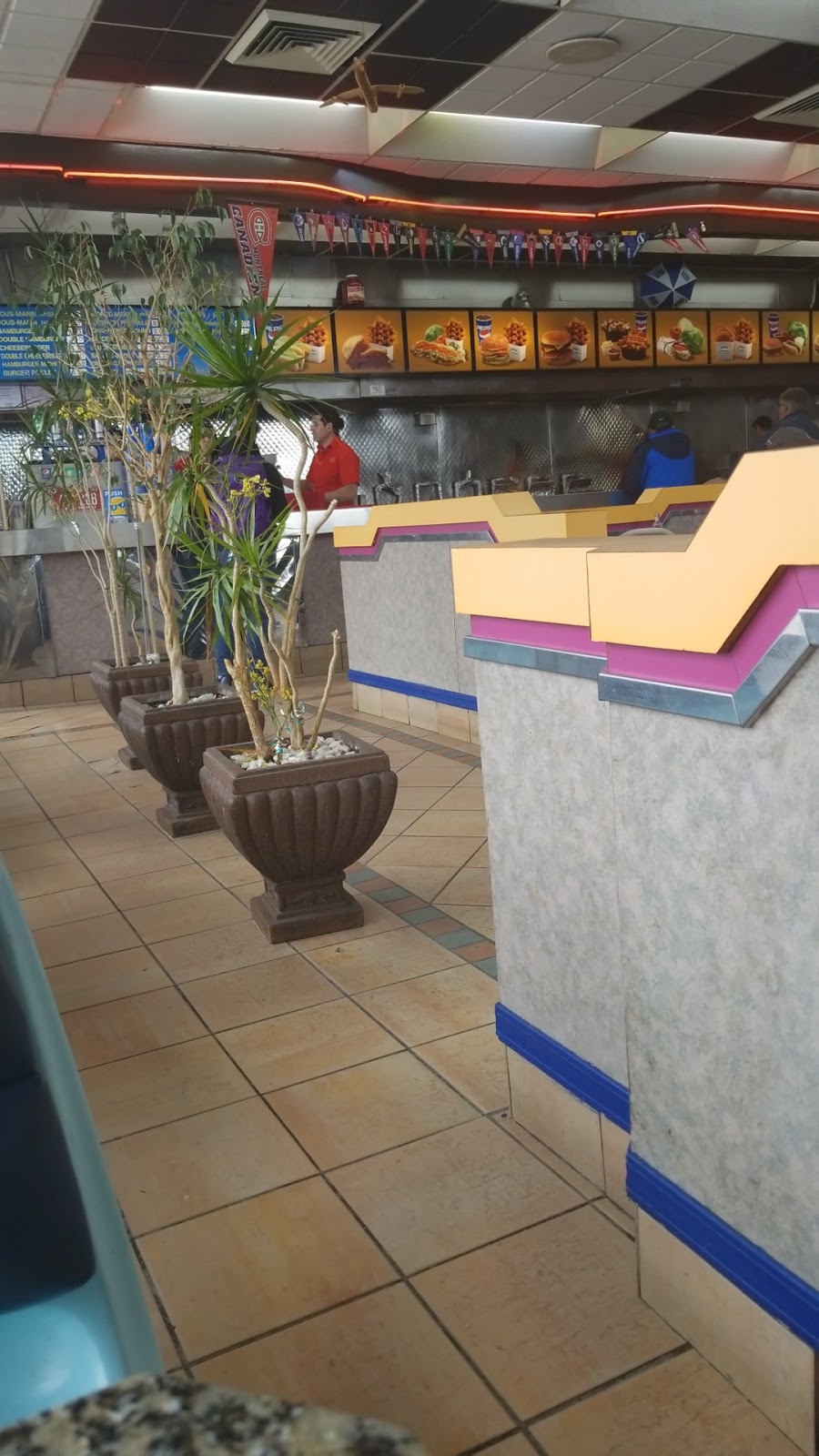 Restaurant La Belle Province | 2960 Ch de Chambly, Longueuil, QC J4L 1N2, Canada | Phone: (450) 928-3978