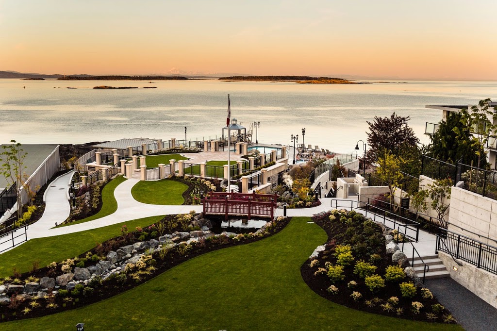 Oak Bay Beach Hotel | 1175 Beach Dr, Victoria, BC V8S 2N2, Canada | Phone: (250) 598-4556