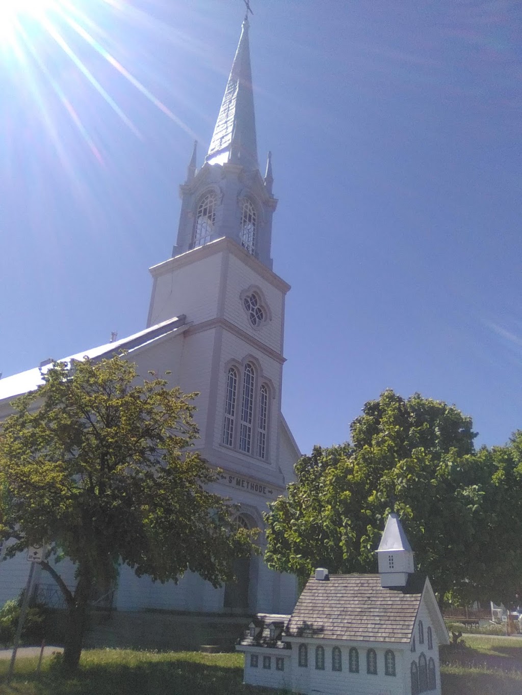 St. Méthode Presbytery | 3090 Rue de St Méthode, Saint-Félicien, QC G8K 3C3, Canada | Phone: (418) 679-0667