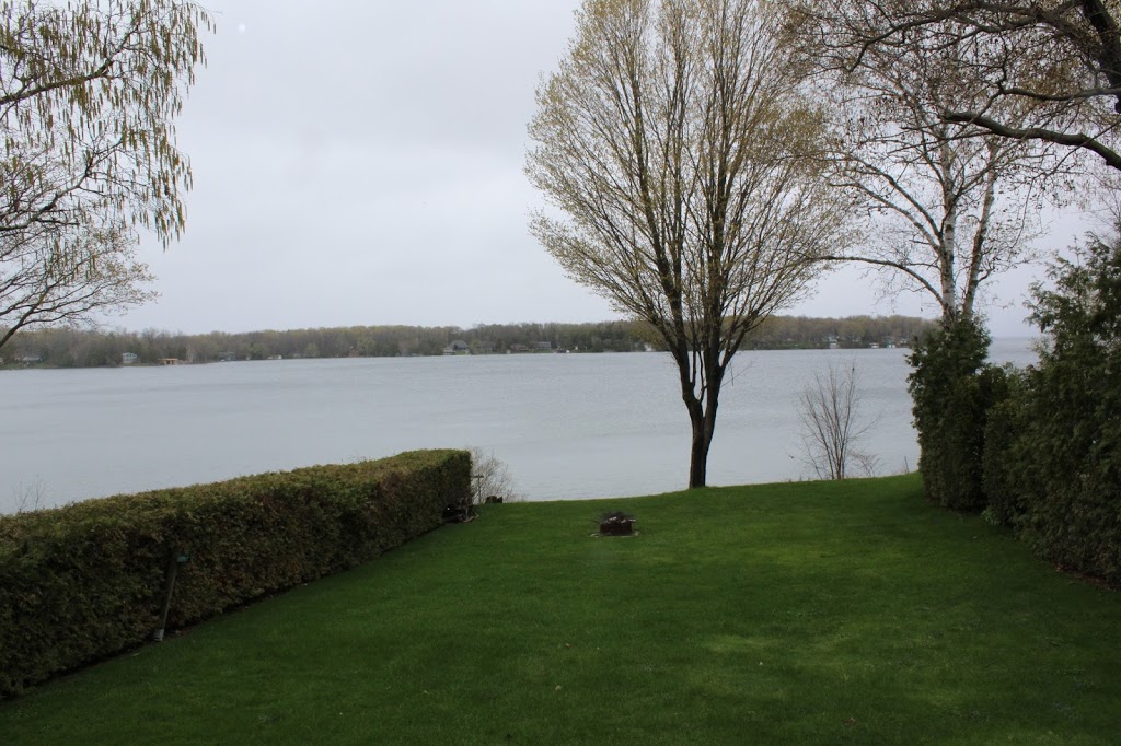 Waters Edge Bed and Breakfast | 2679 Lakeshore Rd E, Hawkestone, ON L0L 1T0, Canada | Phone: (705) 242-0117