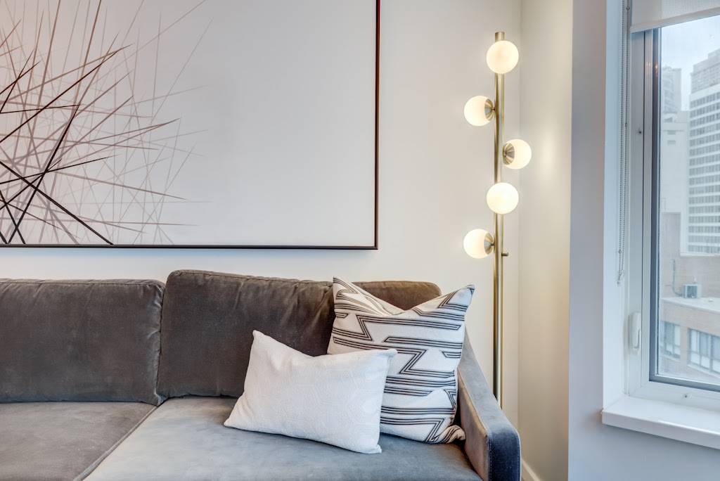 Avalon Suites Yorkville | 155 Yorkville Ave, Toronto, ON M5R 1C4, Canada | Phone: (416) 731-1372