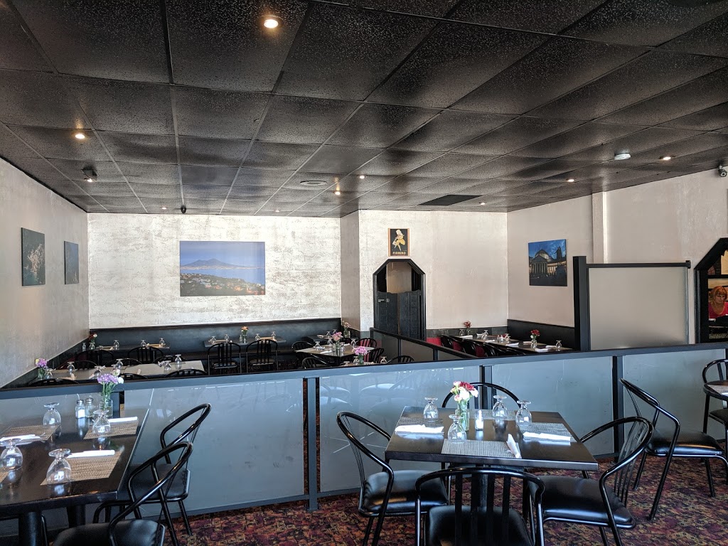 Paradise Restaurant | 662 Leila Ave, Winnipeg, MB R2V 3N7, Canada | Phone: (204) 338-4659