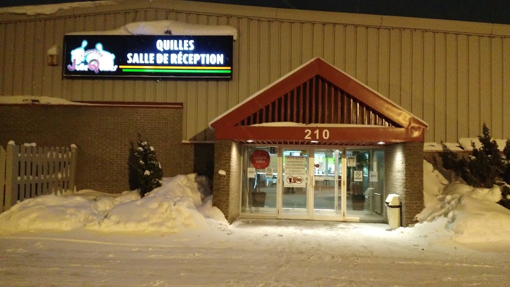 Complexe Julie-Quilles | 210 Boulevard Armand-Frappier, Sainte-Julie, QC J3E 0C3, Canada | Phone: (450) 649-6668