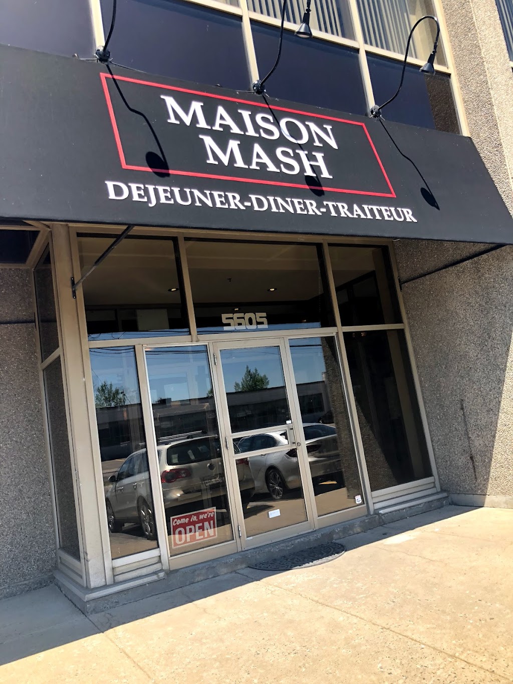 Maison mash | 5605 Rue Paré, Mont-Royal, QC H4P 1P7, Canada | Phone: (514) 731-6274