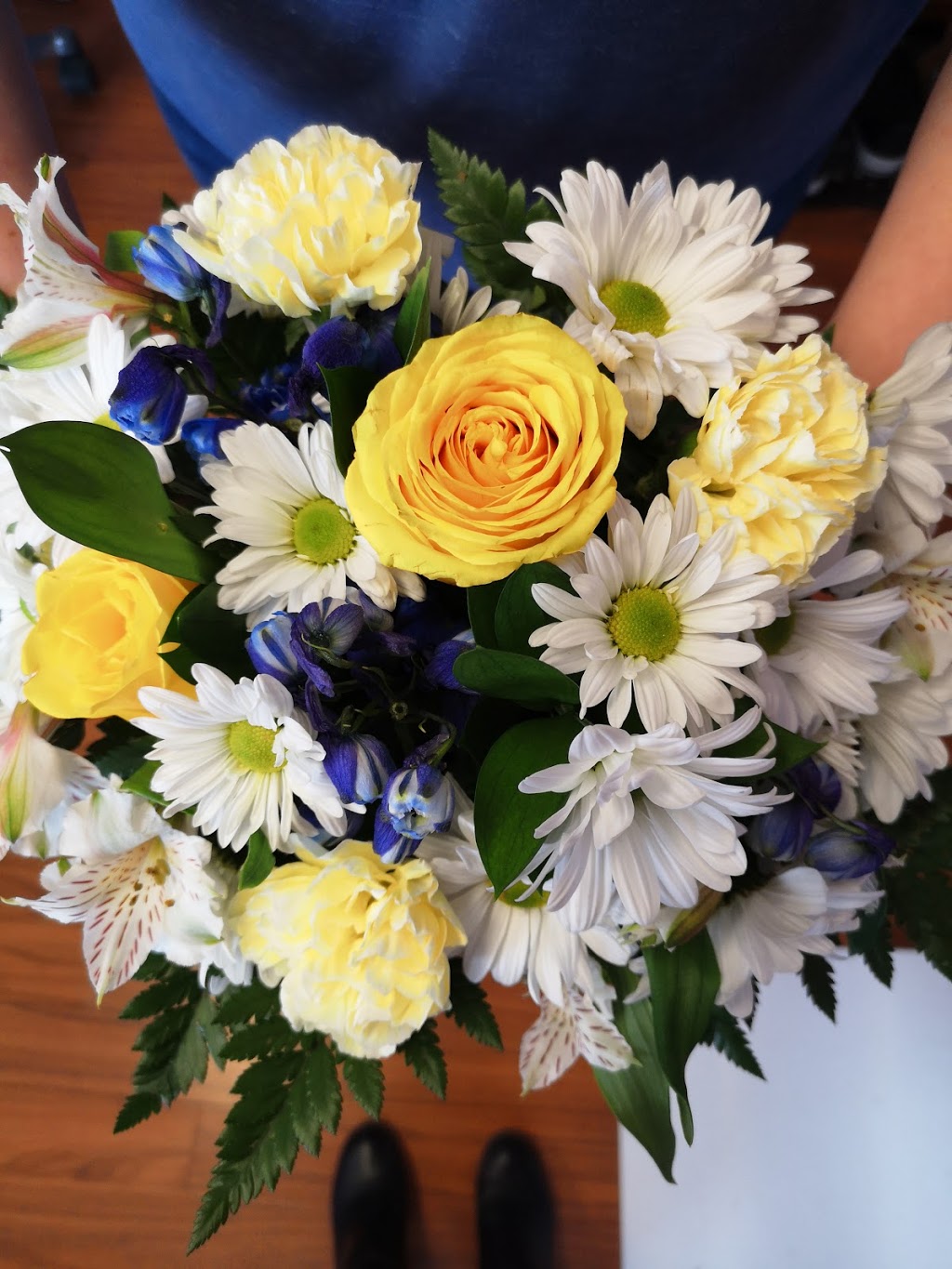 Bloomex Halifax Flowers | 20 Rosedale Dr, Dartmouth, NS B3A 1L8, Canada | Phone: (902) 482-4440