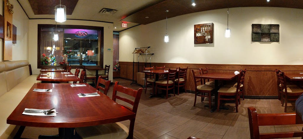 Canadian Thai | 2300 John St #4, Thornhill, ON L3T 6G7, Canada | Phone: (905) 707-2300