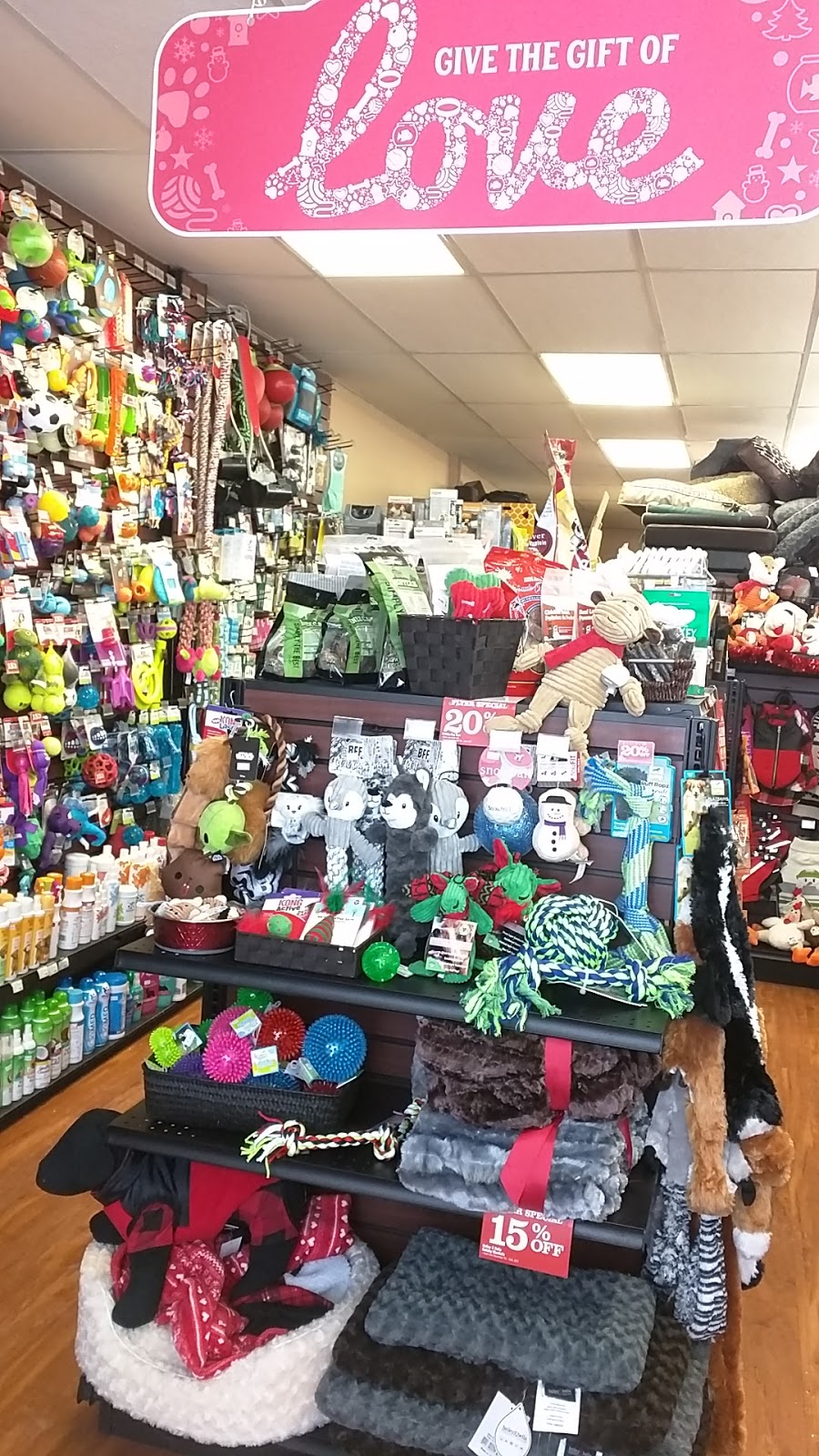 Paulmacs Pets | 892 Ward St, Bridgenorth, ON K0L 1H0, Canada | Phone: (705) 292-7468