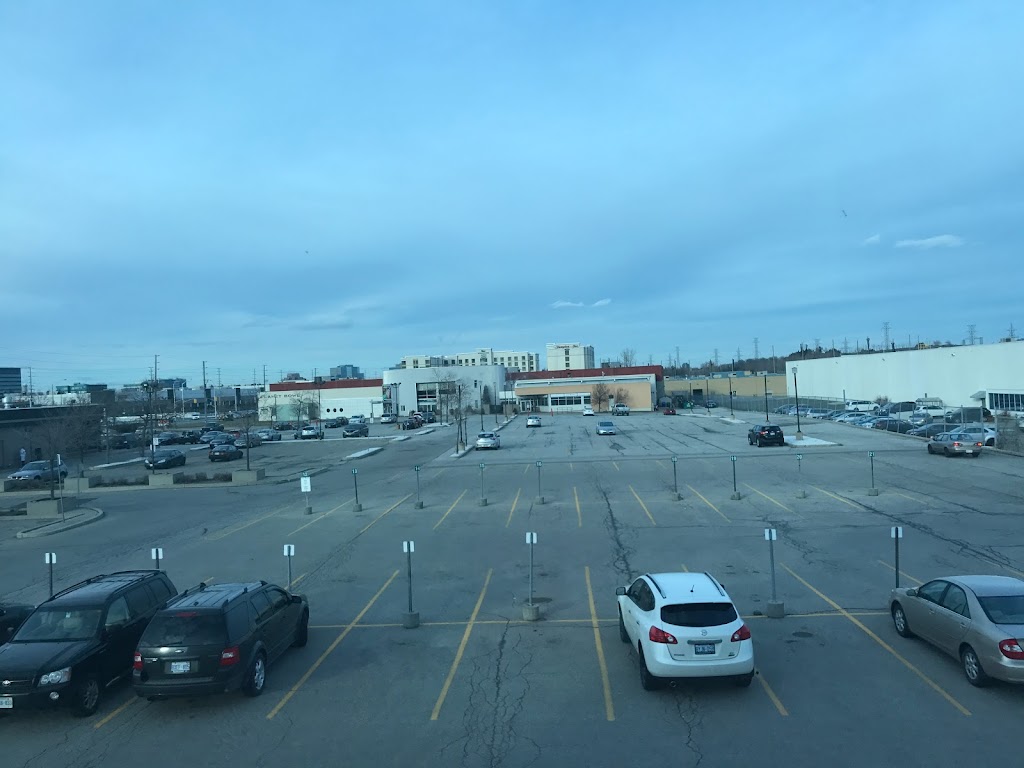Globe Driving Academy Etobicoke | 5555 Eglinton Ave W E205, Etobicoke, ON M9C 5M1, Canada | Phone: (647) 351-8225