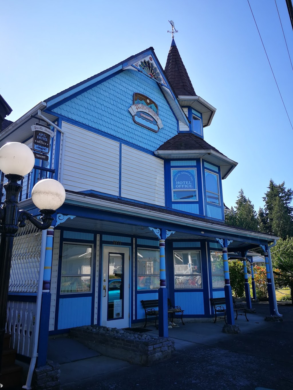 Pacific Shores Inn | 9847 Willow St, Chemainus, BC V0R 1K0, Canada | Phone: (250) 246-4987
