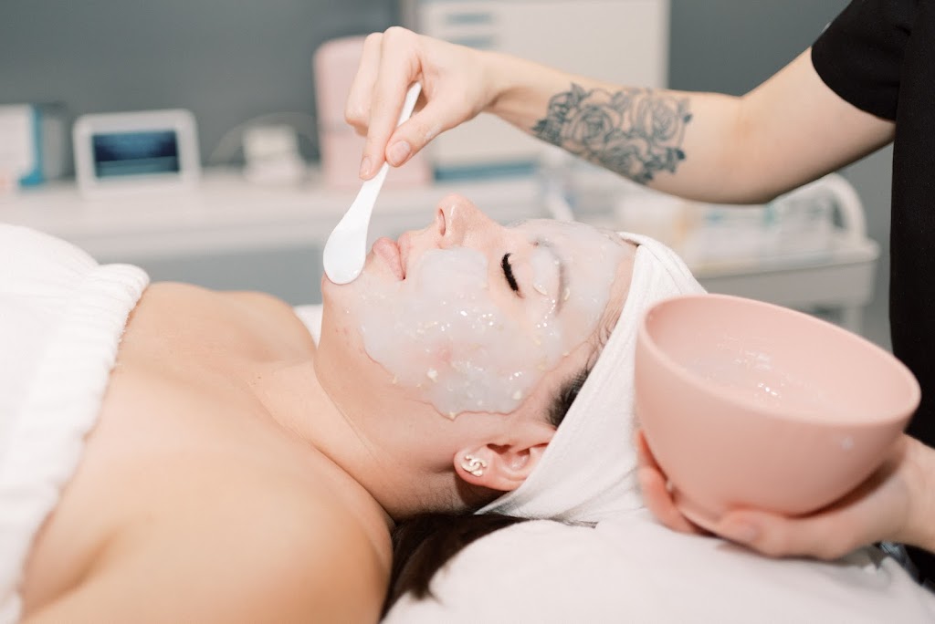 Studio Glo | 11631 Bird Rd, Richmond, BC V6X 1N7, Canada | Phone: (778) 929-3855