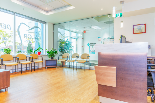 Centre Dentaire ALCR | 2300 Boulevard Marcel-Laurin Suite 102, Saint-Laurent, QC H4R 1J9, Canada | Phone: (438) 375-6001
