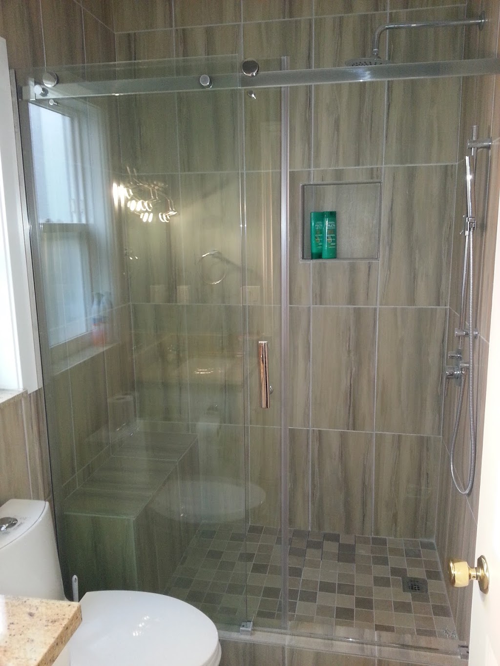 Es-Team Contracting | 8451 Fairfax Crescent, Richmond, BC V7C 1X9, Canada | Phone: (778) 926-9665