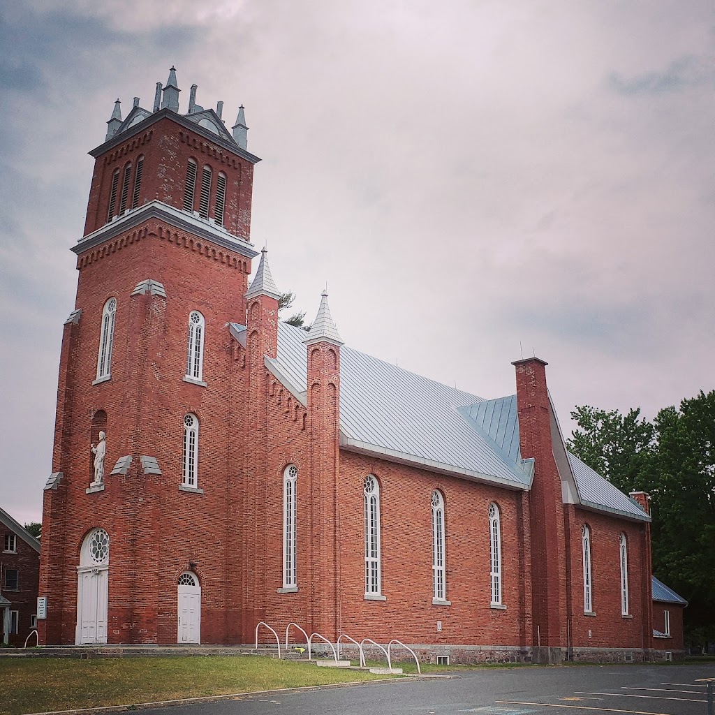 Fabrique de la Paroisse St-Roch | 888 Rue Saint-Pierre, Saint-Roch-de-Richelieu, QC J0L 2M0, Canada | Phone: (450) 785-2214