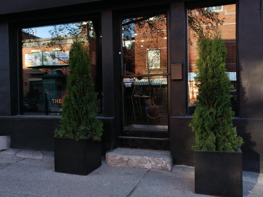 THE STANDARD PLATEAU | 65 Av. Fairmount O, Montréal, QC H2T 2M3, Canada | Phone: (514) 655-3715