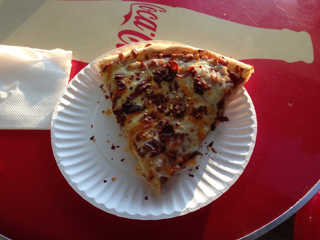 Hot House Pizza | 4071 Shelbourne St #3, Victoria, BC V8N 3K7, Canada | Phone: (250) 472-3663