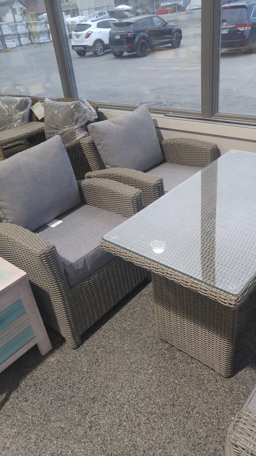 Surplus Malouin Inc. | 6400 Rue Foster, Waterloo, QC J0E 2N0, Canada | Phone: (450) 539-3722