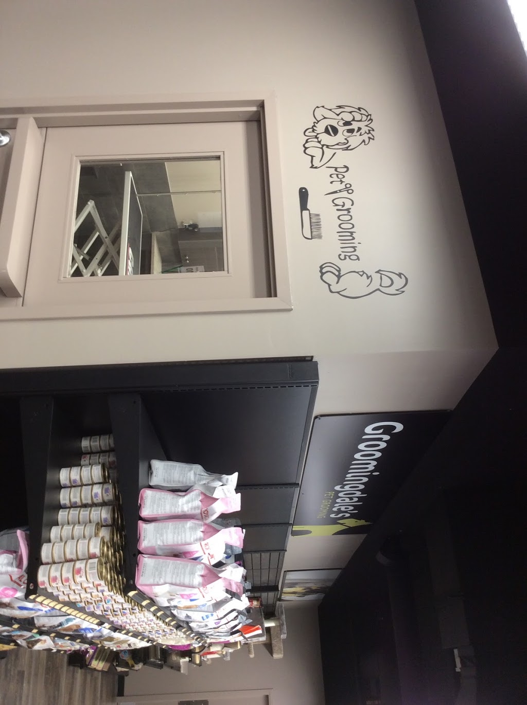 Bosleys by Pet Valu | 1497 Admirals Rd, Victoria, BC V9A 7K2, Canada | Phone: (778) 432-2733