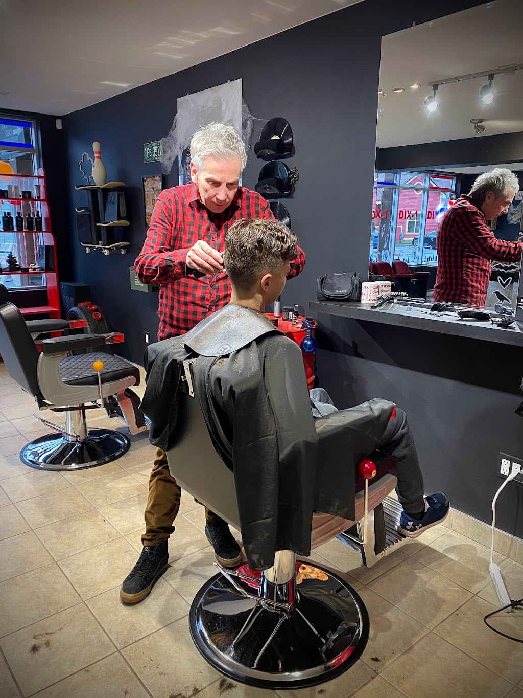 Barbier Dix.1 | 175 Chem. Jean-Adam Local 101, Saint-Sauveur, QC J0R 1R6, Canada | Phone: (450) 744-0260