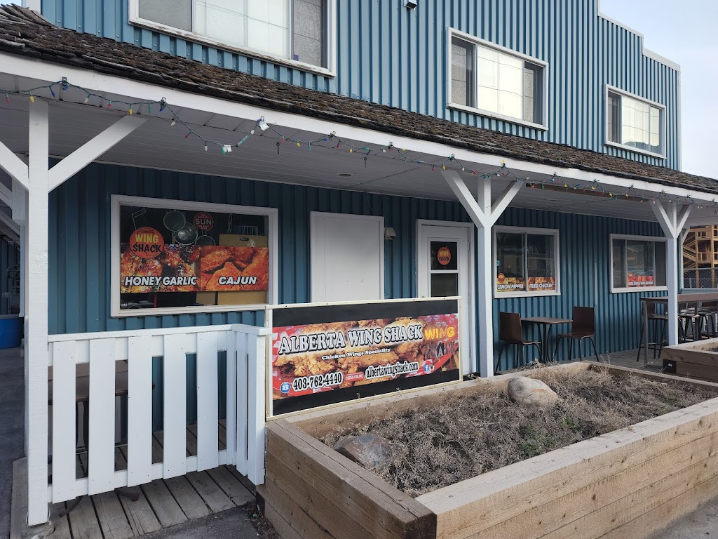 Alberta Wing Shack | 101 Eagle Crescent, Banff, AB T1L 1C3, Canada | Phone: (403) 762-4440