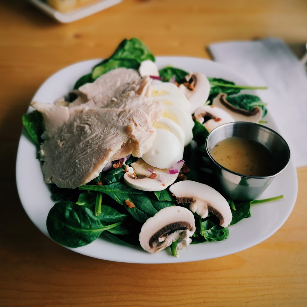 Memories Cafe | 28 Henry Hensey Dr, Liverpool, NS B0T 1K0, Canada | Phone: (902) 356-3110
